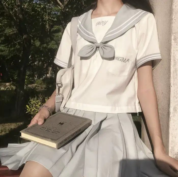 捡个小福包竟能偷听植物心声